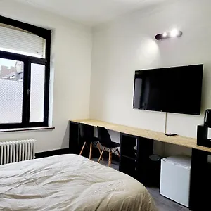 Private Industrial In Center Of Habitación en casa particular