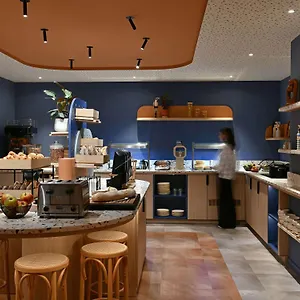 Hotel Ibis Styles Airport Aero 44, Charleroi